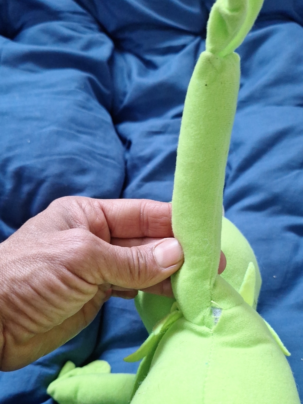 Official Disney Store Kermit the Frog Plush 2007 - Picture 11 of 11